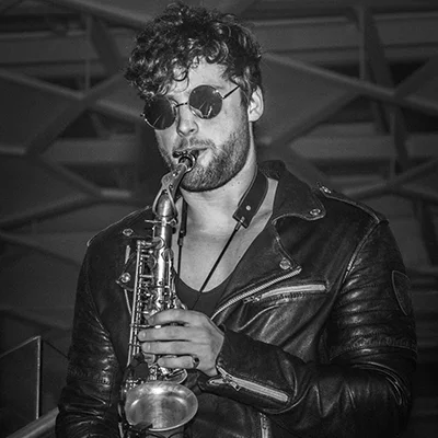 saxophoniste-florian-1.webp